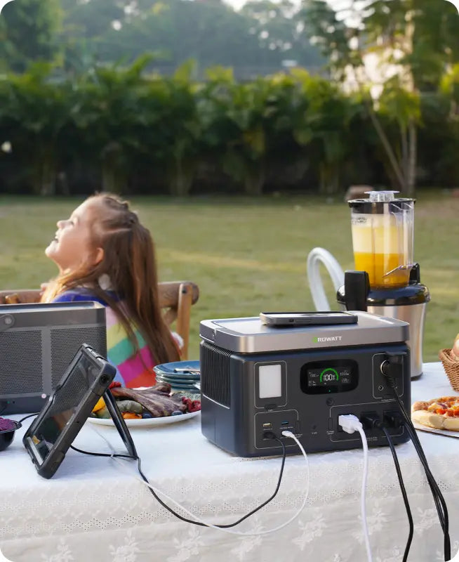 Backyard Camping with Growatt solar generator VITA 550