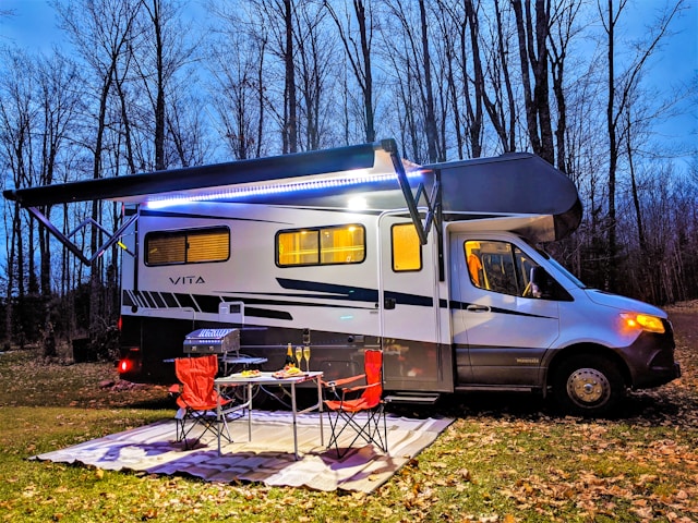 What Are the Differences Between 30 Amp and 50 Amp Systems for RVs
