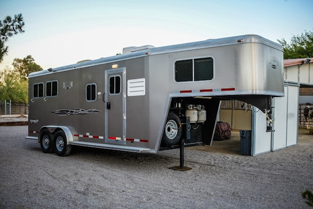 Fifth Wheel Trailers