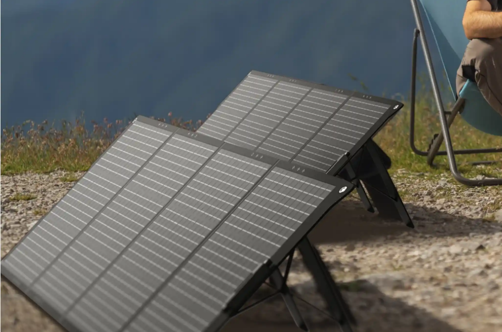 charge a battery with solar panel - Growatt